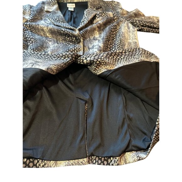 Chicos Snake Print Blazer Jacket With Button Closure Lined Size 1Office Career - Picture 8 of 9